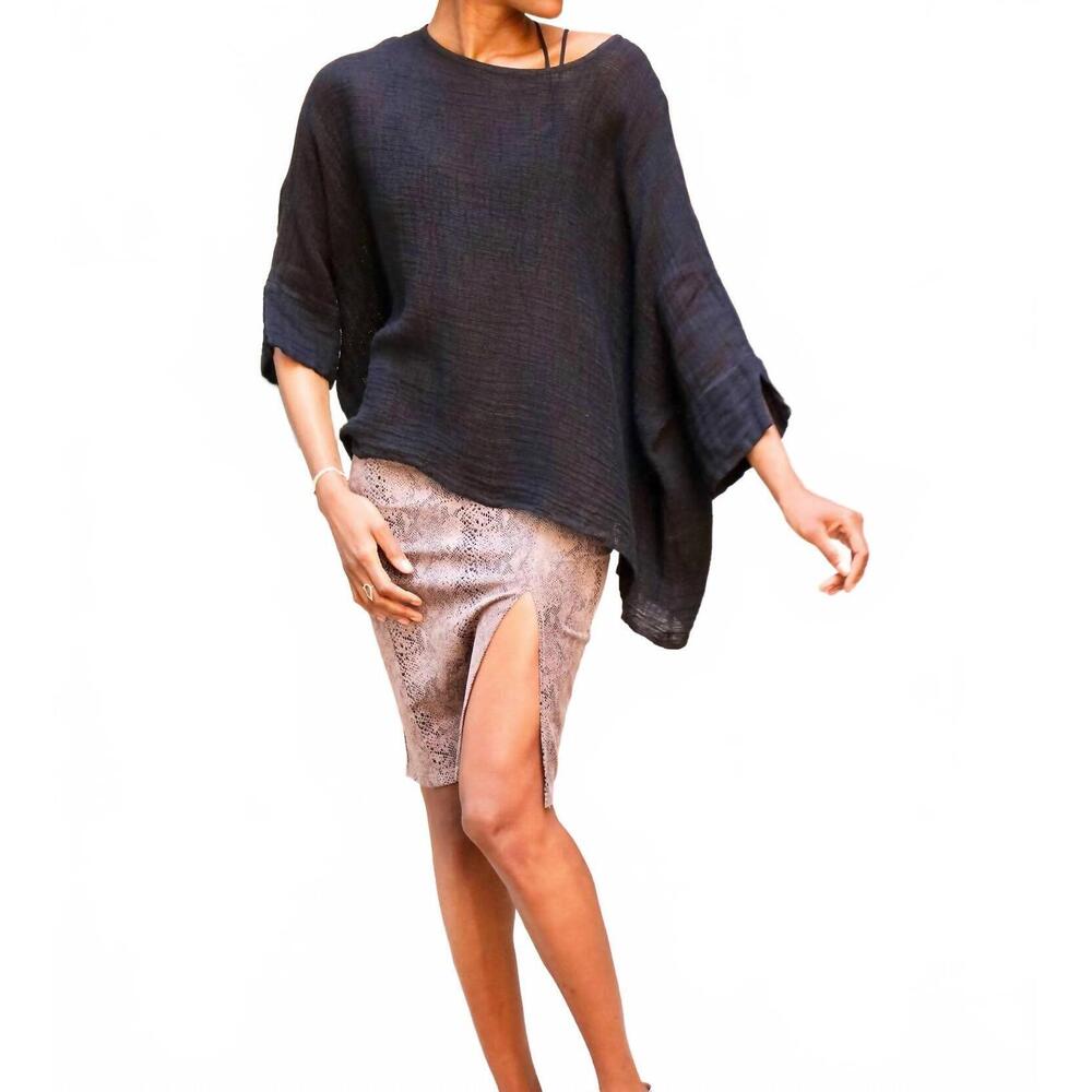 NEW SOFIA COLLECTIONS resort blouse in black